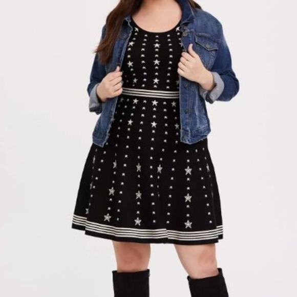Torrid Black and White Star Sweater Knit Skater Dress Size 6 (size 30) - Picture 1 of 6